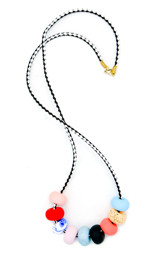 Kahlo Necklace in - LEIF